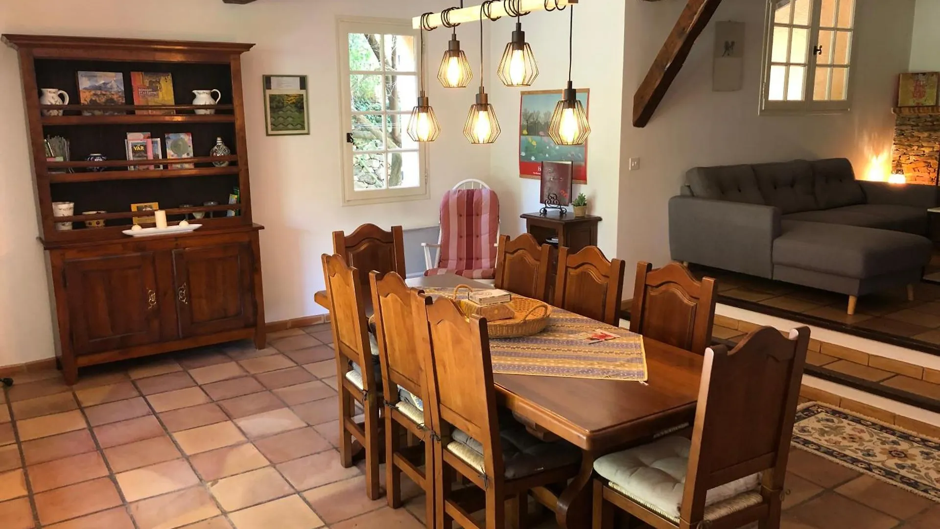 Hébergement de vacances Villa Provencale Au Calme Entouree De Verdure, Animaux De Compagnie Acceptes ! Belgentier France