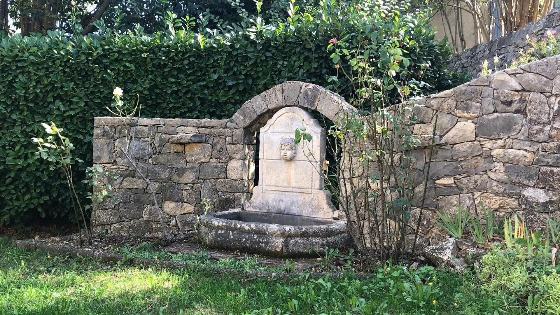 Hébergement de vacances Villa Provencale Au Calme Entouree De Verdure, Animaux De Compagnie Acceptes ! Belgentier